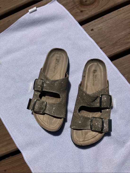 White Mountain Shoes - White  Mountain Women’s Sz 6M “Gold Glitter” Fab Colorway Sandals-buckles